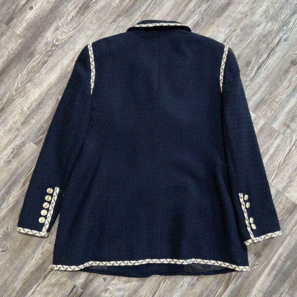Louis Feraud Women’s Wool Blend Blazer Jacket Navy Gold Button Trim Size 44 US14 - Picture 2 of 12